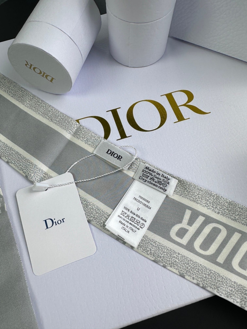 DIOR